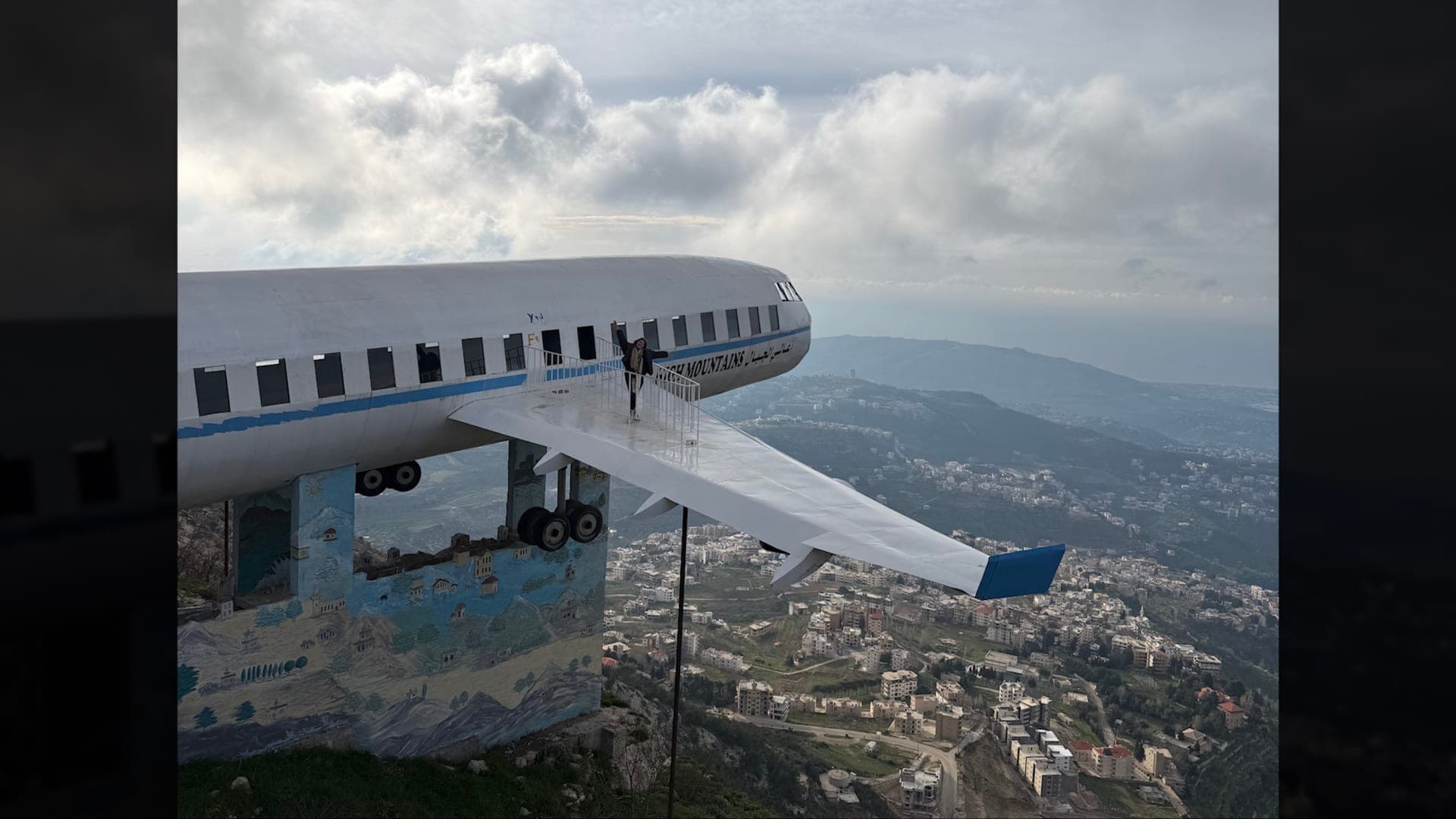 Traveler observes on Lebanon plane wing