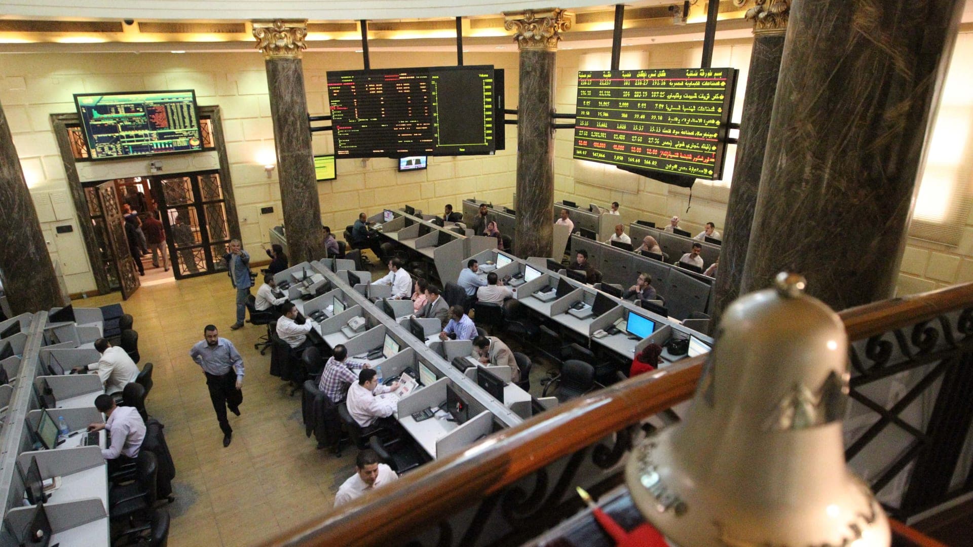 Egypt stock market nears record highs