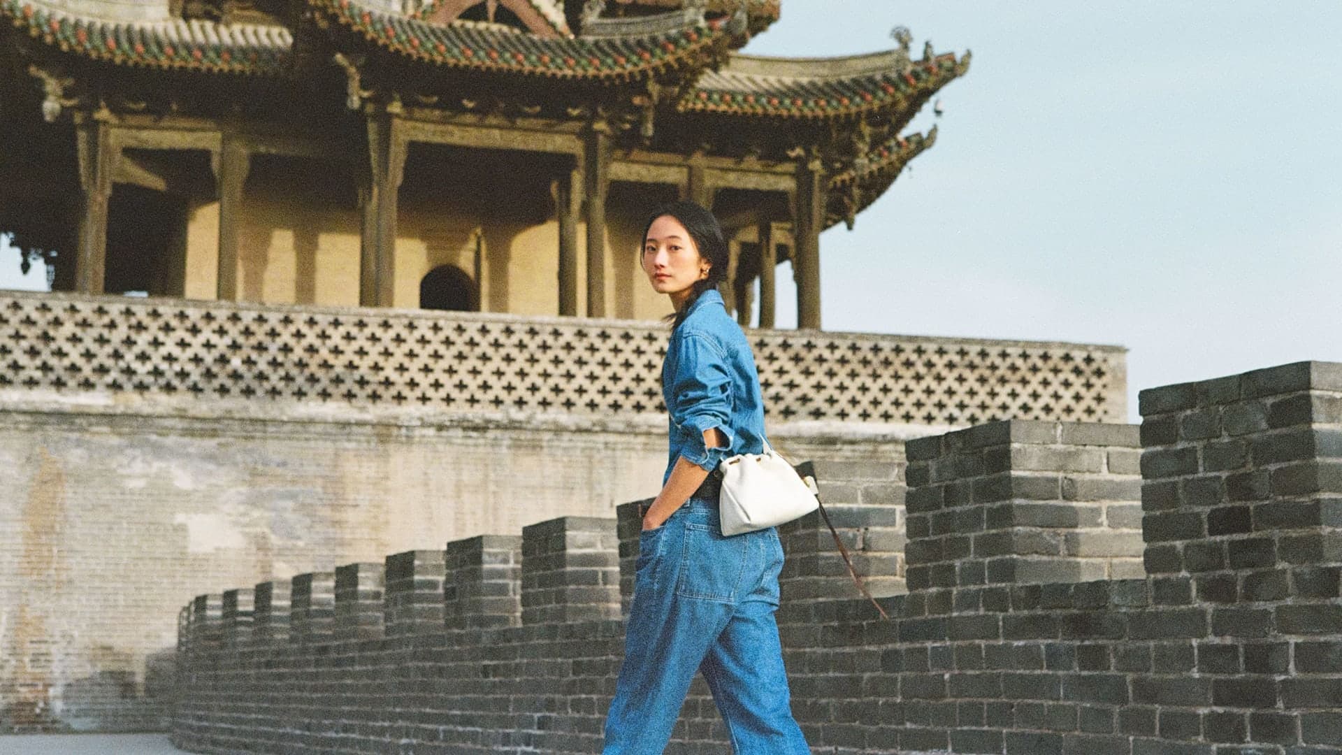 Chinese youth seek spiritual luxury
