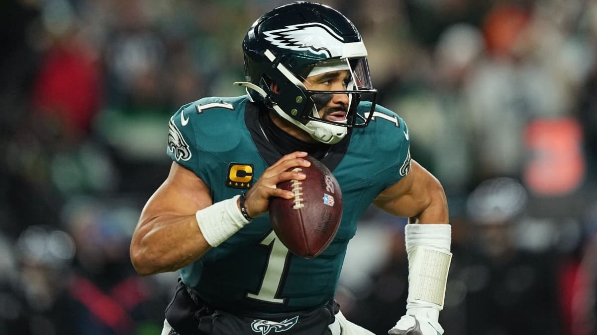 Eagles' viral video sparks confusion over Jalen Hurts mistake