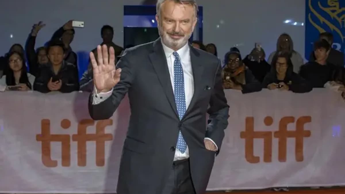 الكشف عن أسباب الوفاة المفاجئة للممثل سام نيل من مسلسل "الحديقة الجوراسية"