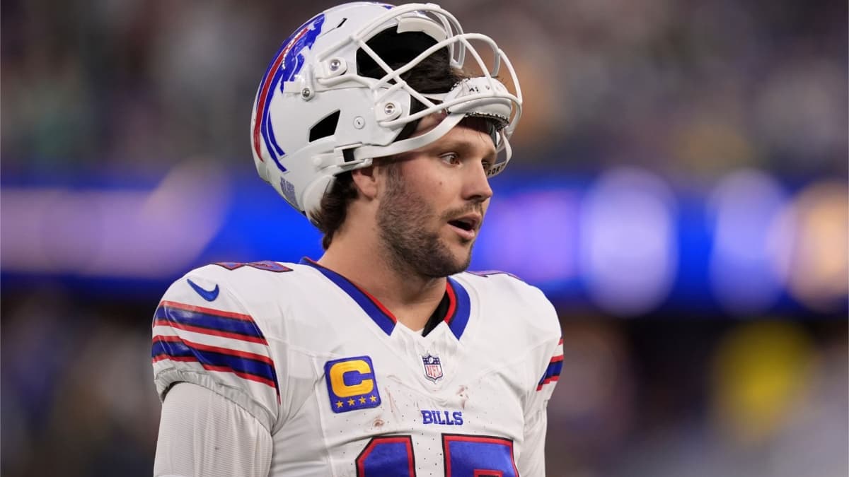 CBS reporter Tracy Wolfson's gesture toward Josh Allen causes controversy
