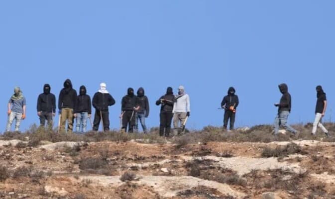 Settlers fire on Palestinian homes in Khaleh al-Hummus