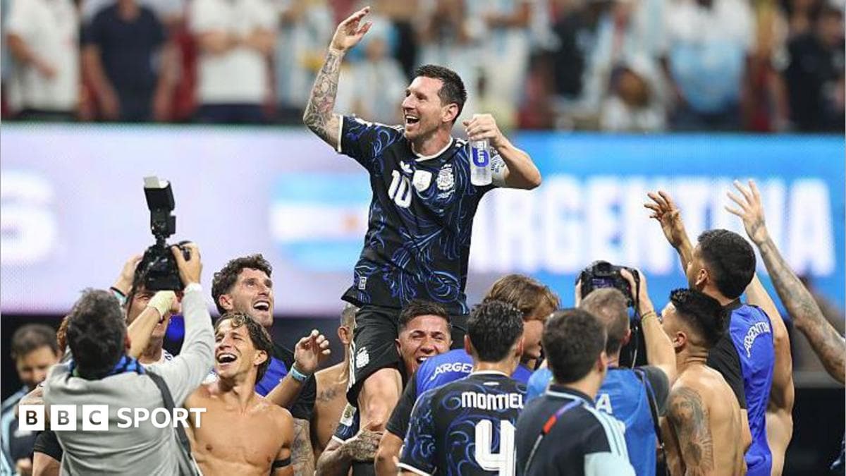Argentina celebrates England match on National Football Teams Day