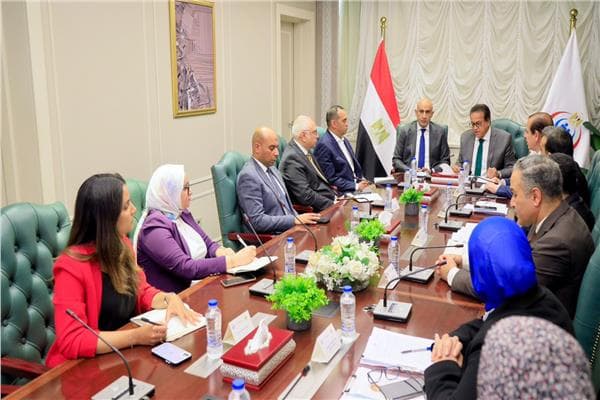 وزيرا الصحة والتربية يطوران مدارس التمريض