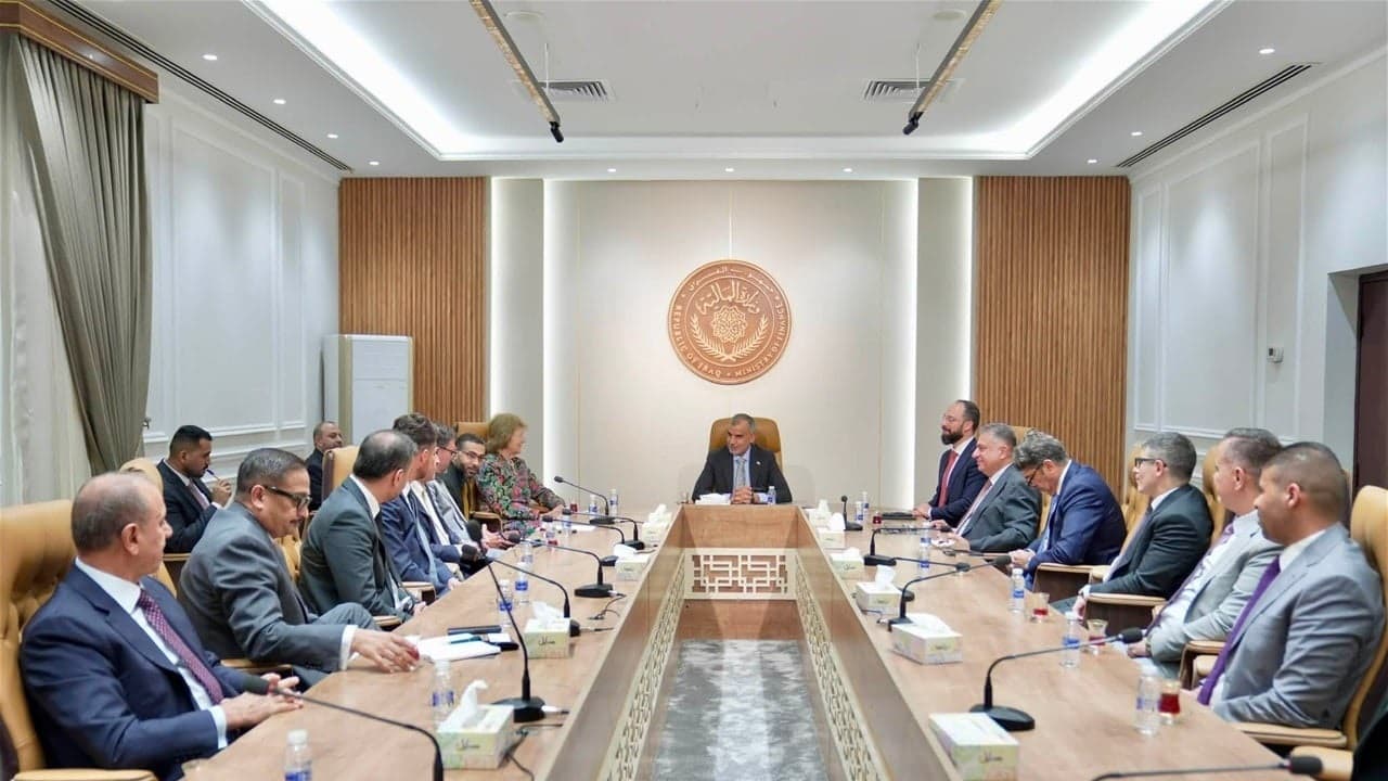المالية تؤكد تنويع الاقتصاد ودعم القطاع الخاص
