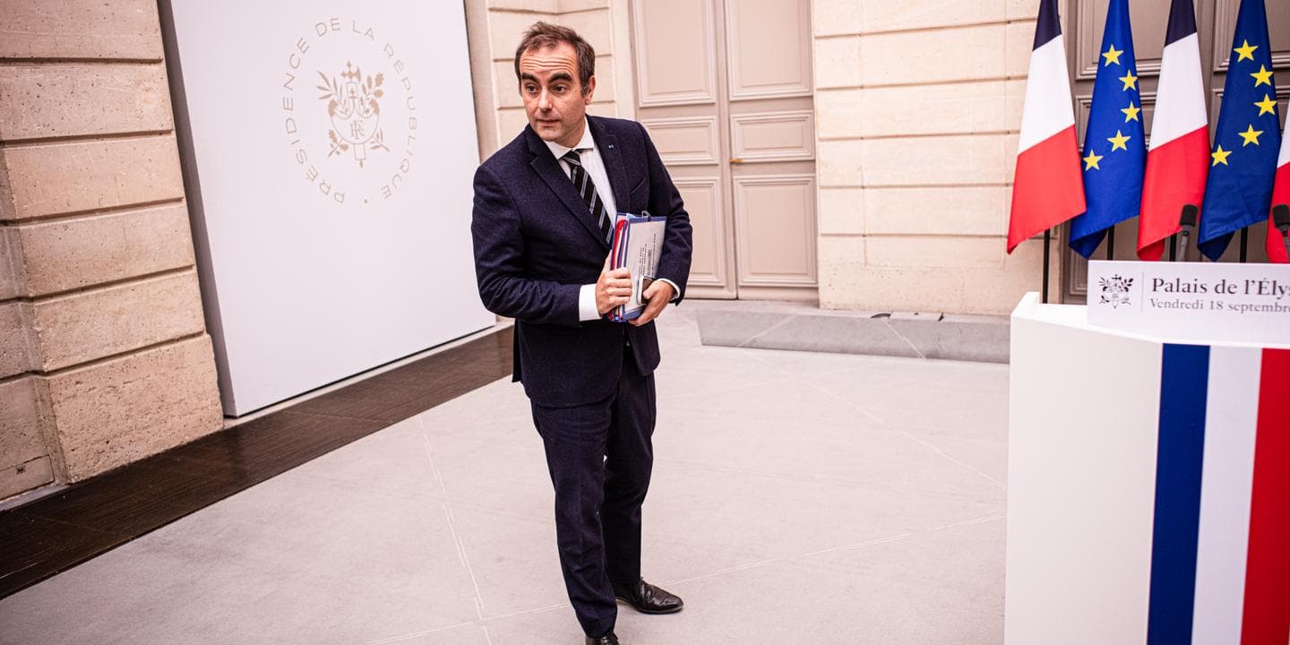 France's public debt to surpass 120% of GDP in 2027