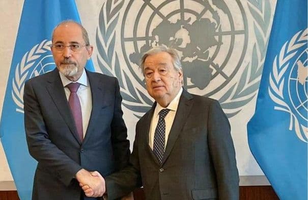 Al-Safadi Meets UN Chief in Amman