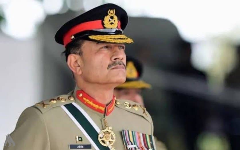 Pakistani Army Chief Visits Iran