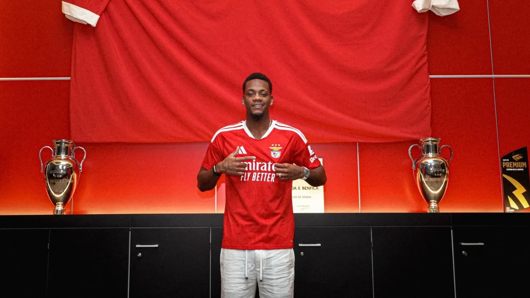 Jon Duran Transfers from Al Nassr to Benfica