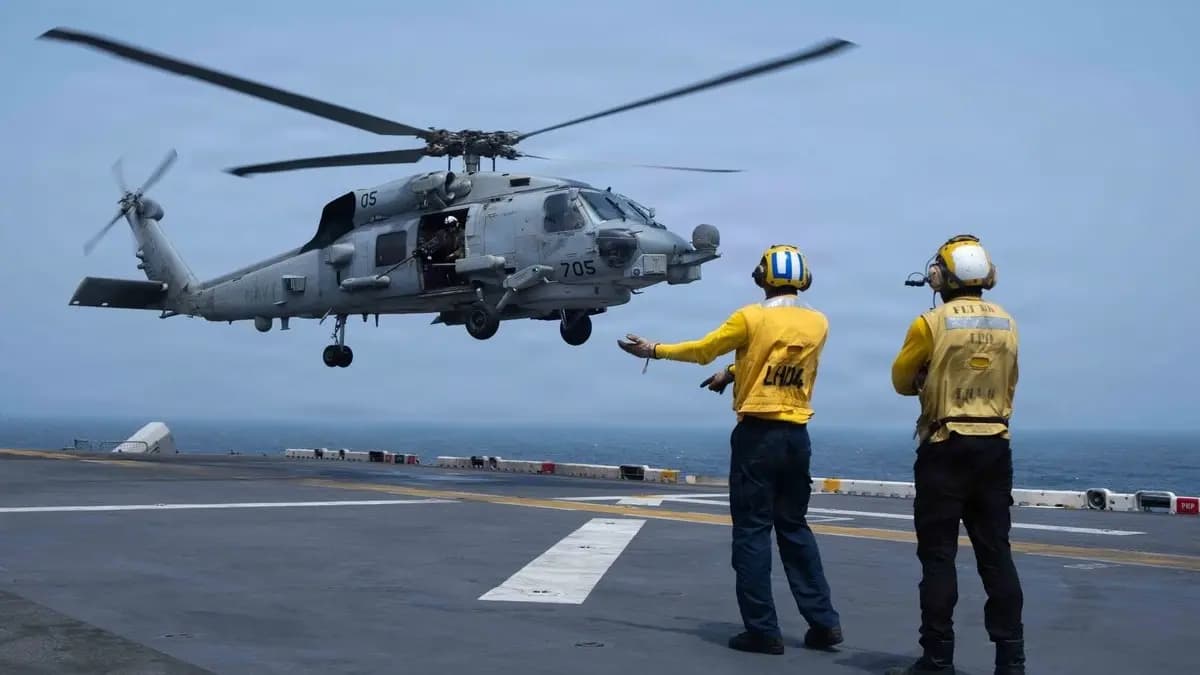 Washington reallocates ships in Iran blockade