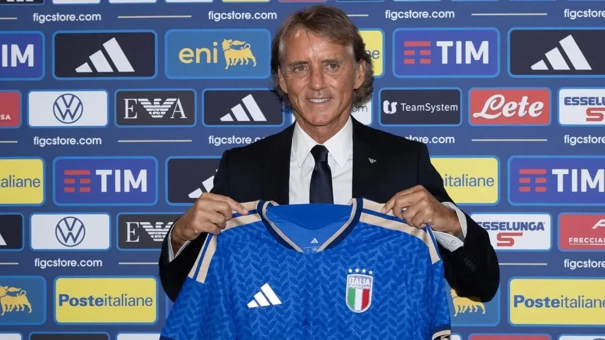 Mancini Apologizes and Aims for Title