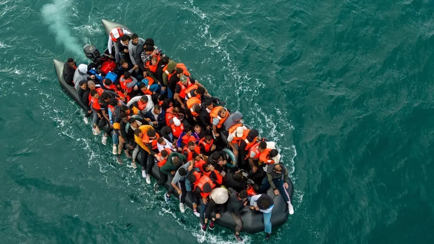 Iranian agents smuggling to UK