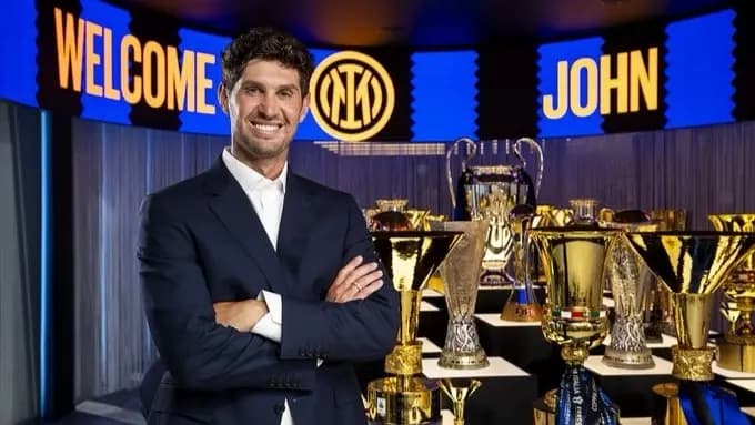 Inter Milan signs John Stones for two years