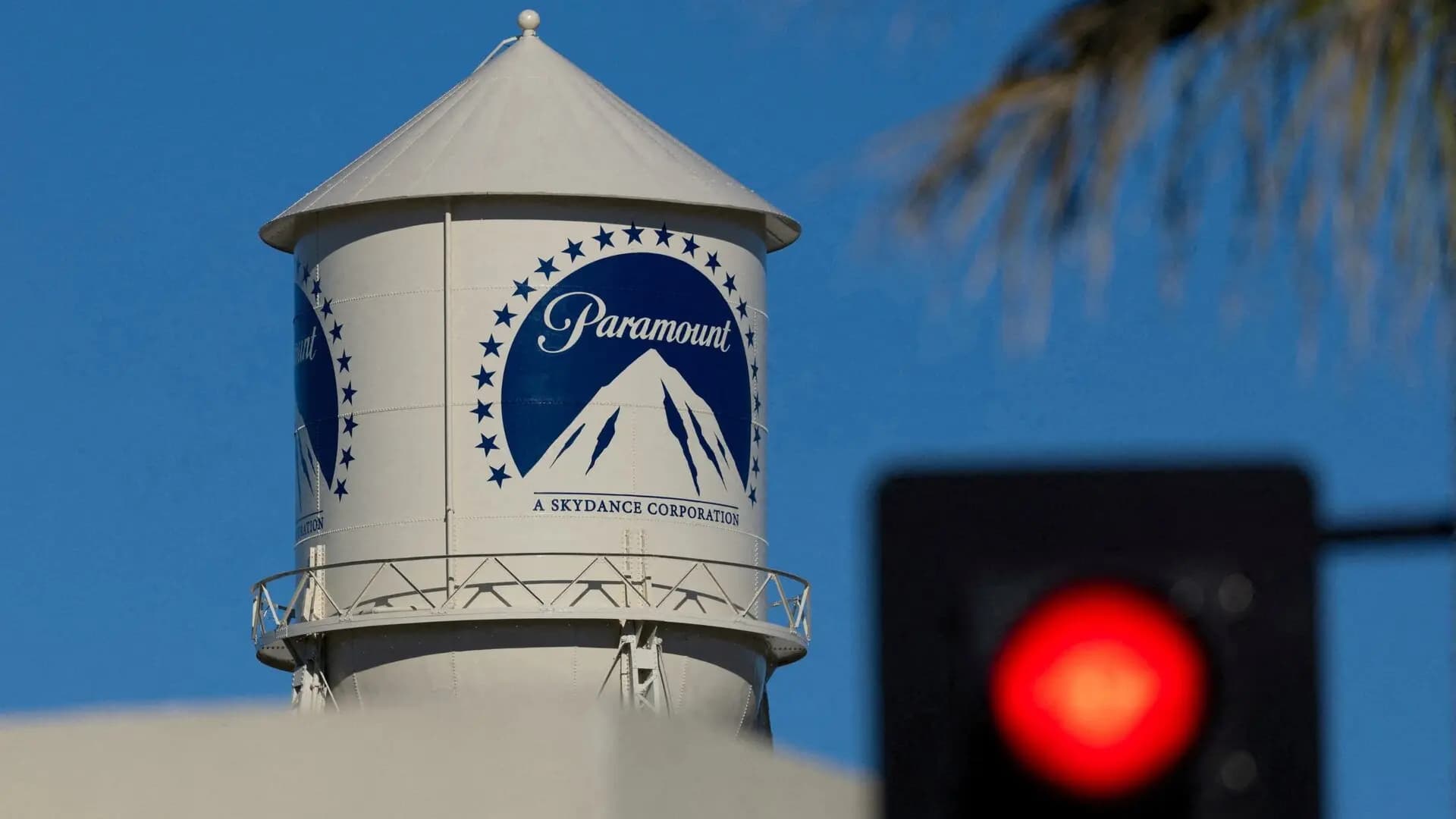 Paramount postpones Warner deal to 2027