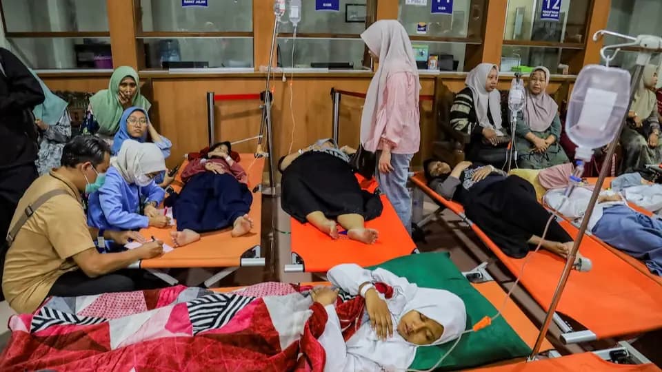 Indonesian groups demand probe into student poisoning