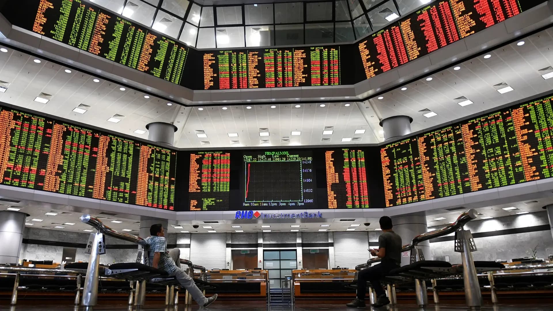Shares surge 10% in Japan market