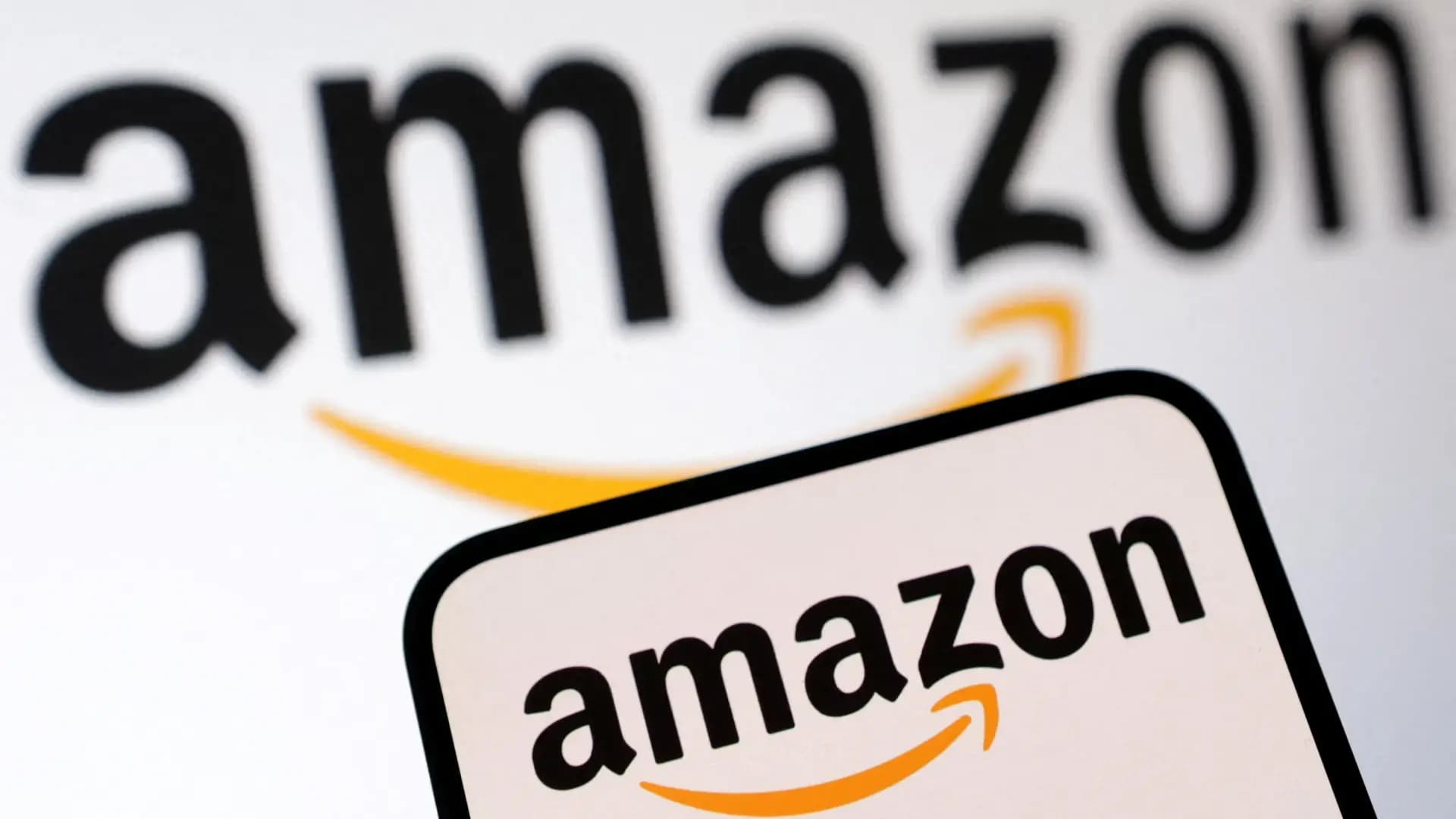 Amazon exceeds cloud sales forecasts
