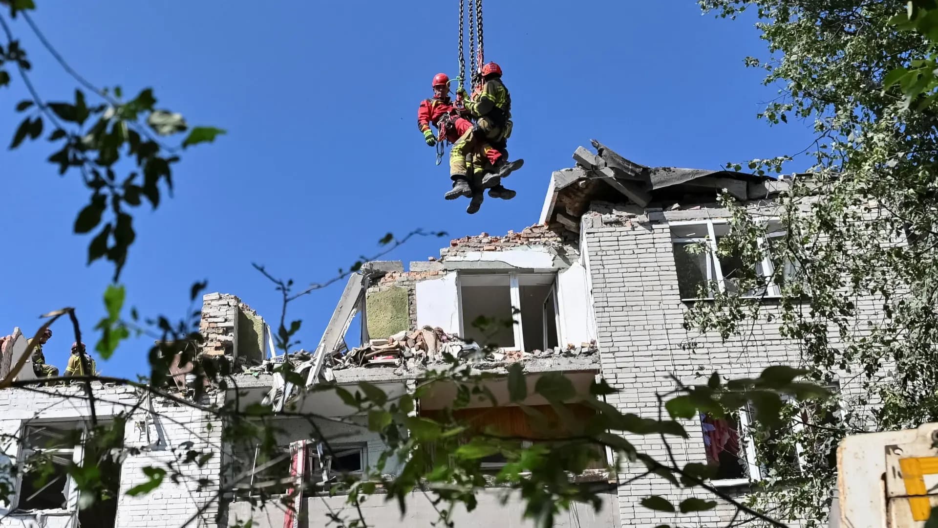 Russian shelling in Ukraine causes casualties