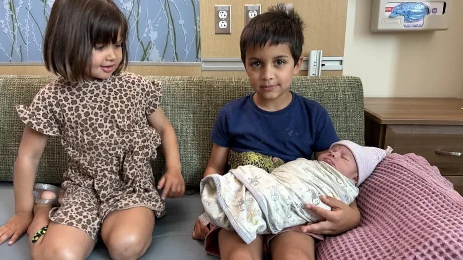 Trump shares first photo of G.D. Vance IV's baby