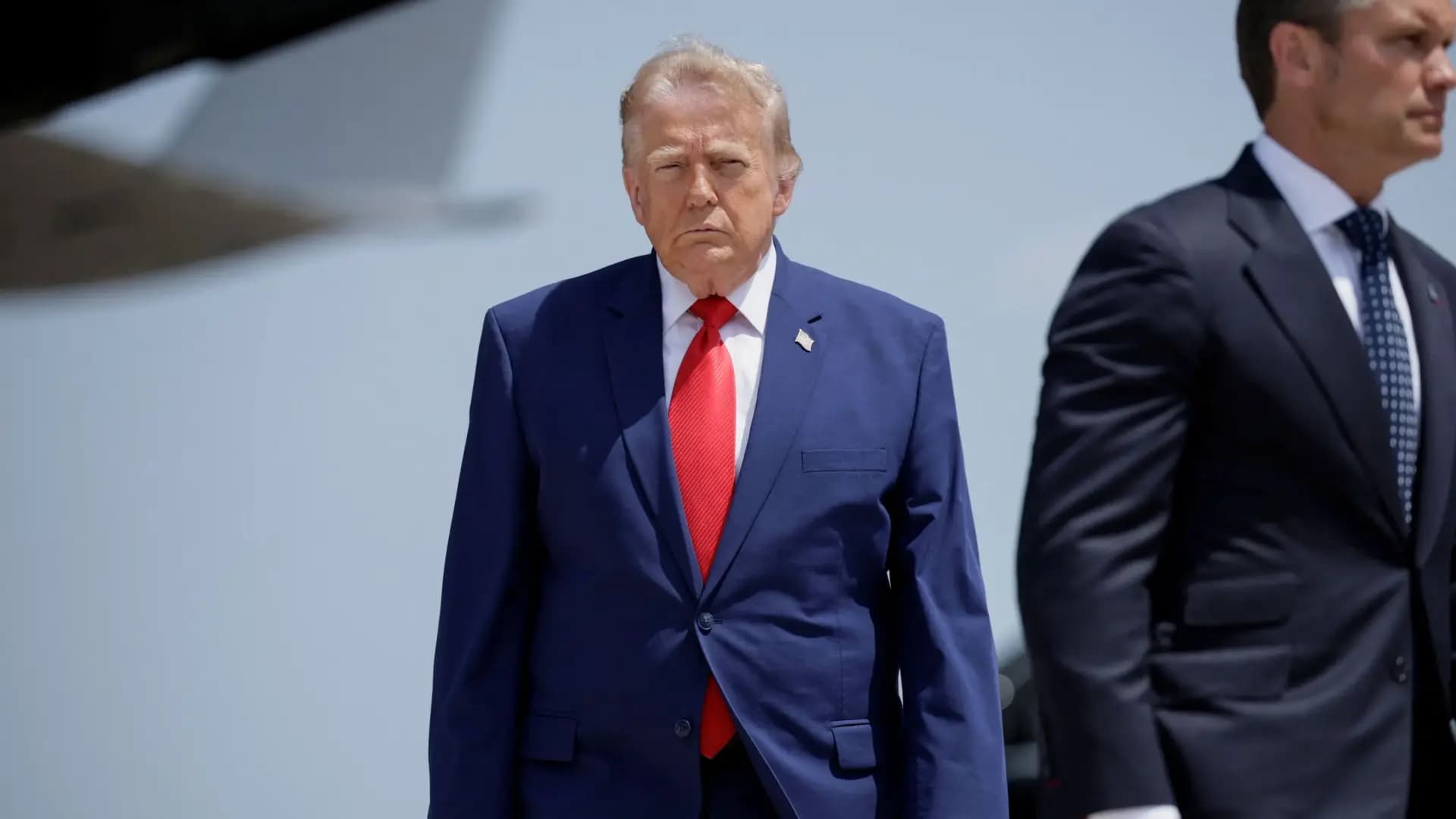 Trump cautions China and Russia over Iran conflict