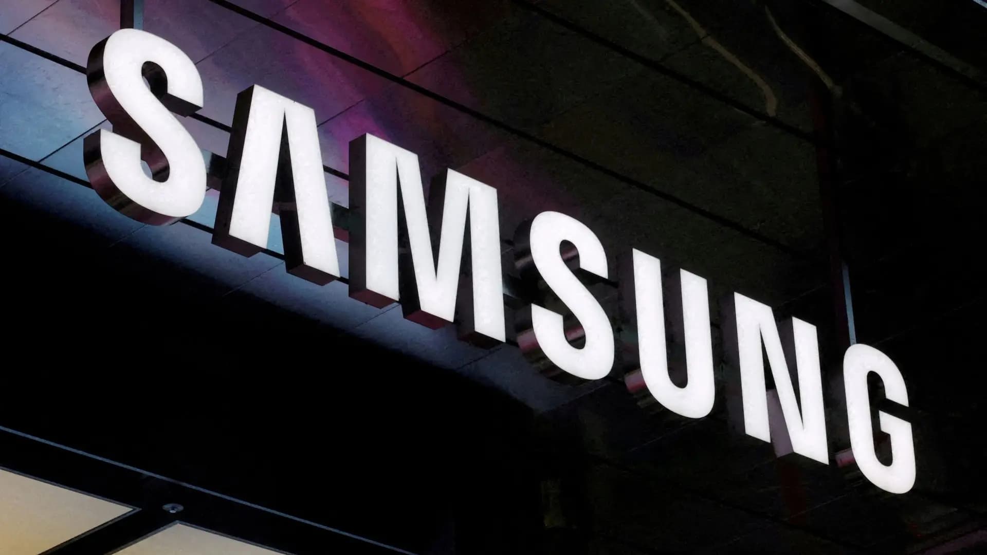Samsung and SK Hynix secure US chip deals