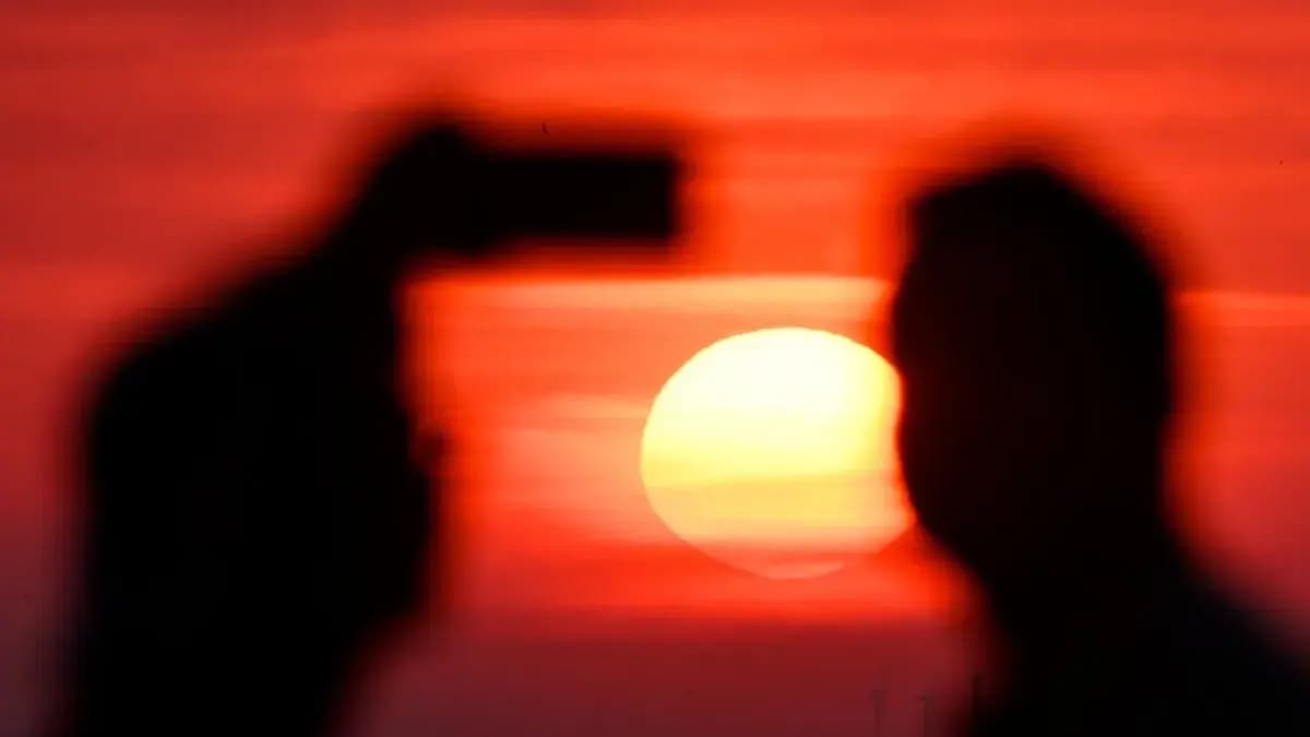 Images—70 million Americans face heat dome