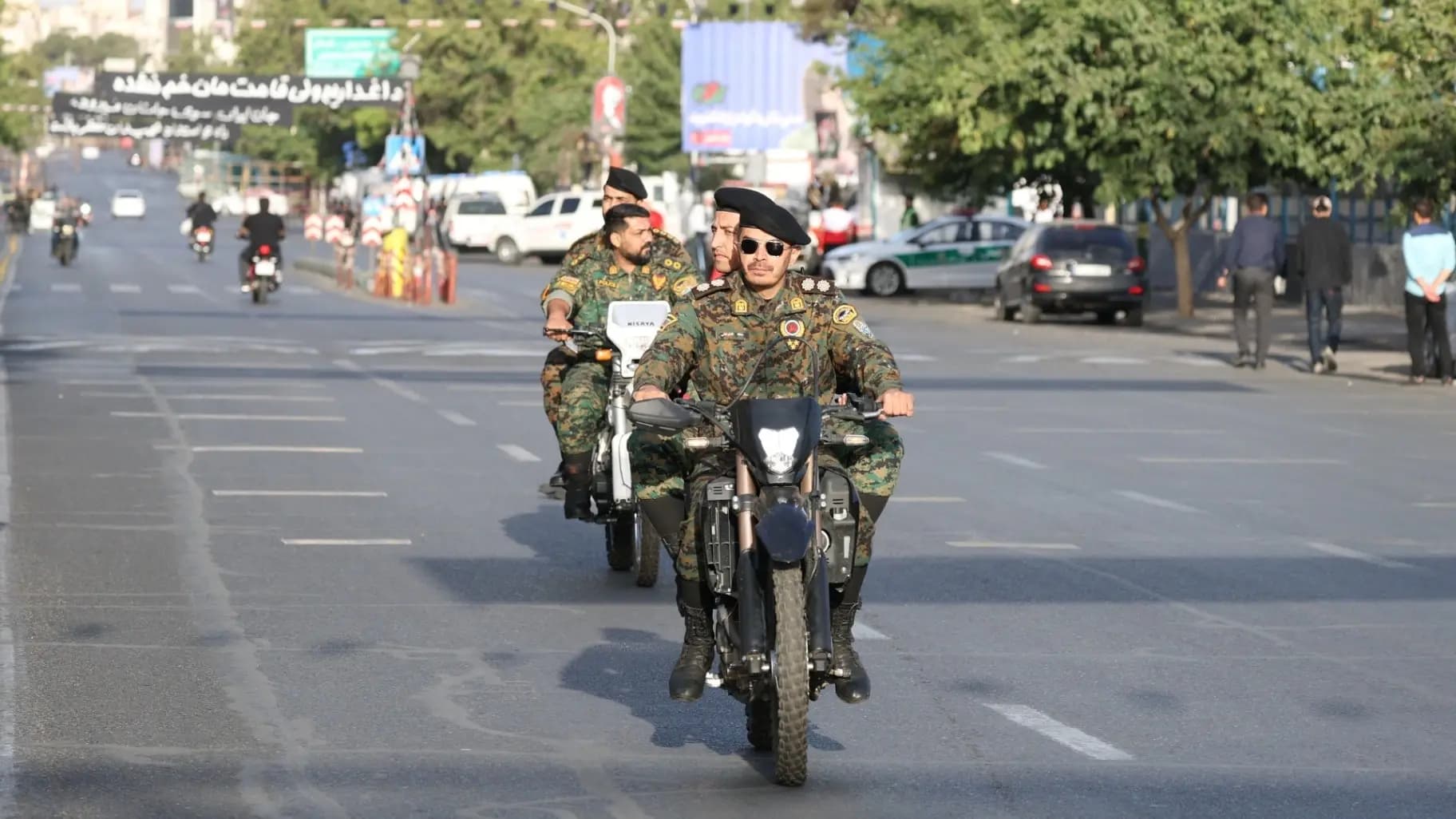 Iran faces pay crisis for its fighters