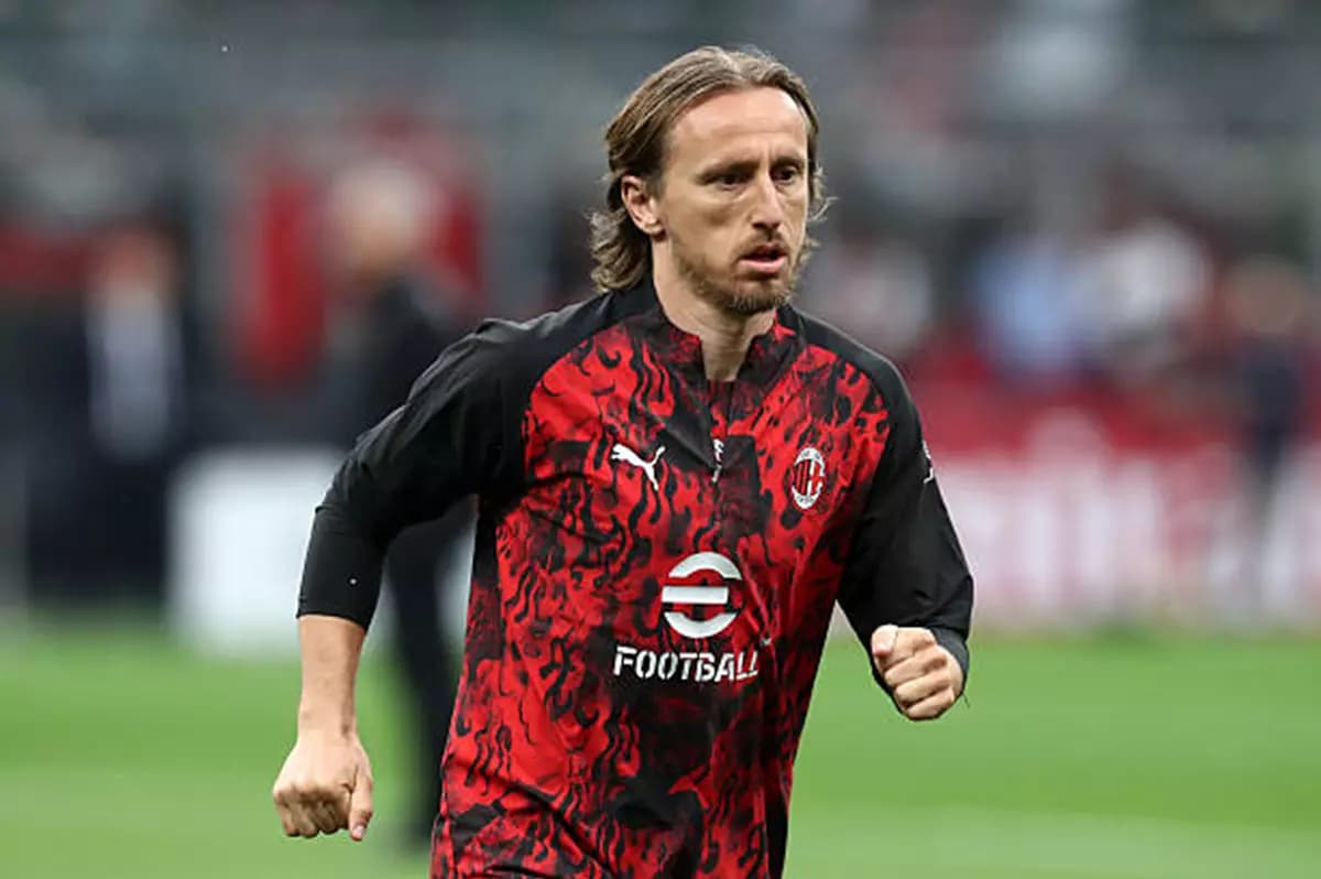 Modrić to extend Milan deal