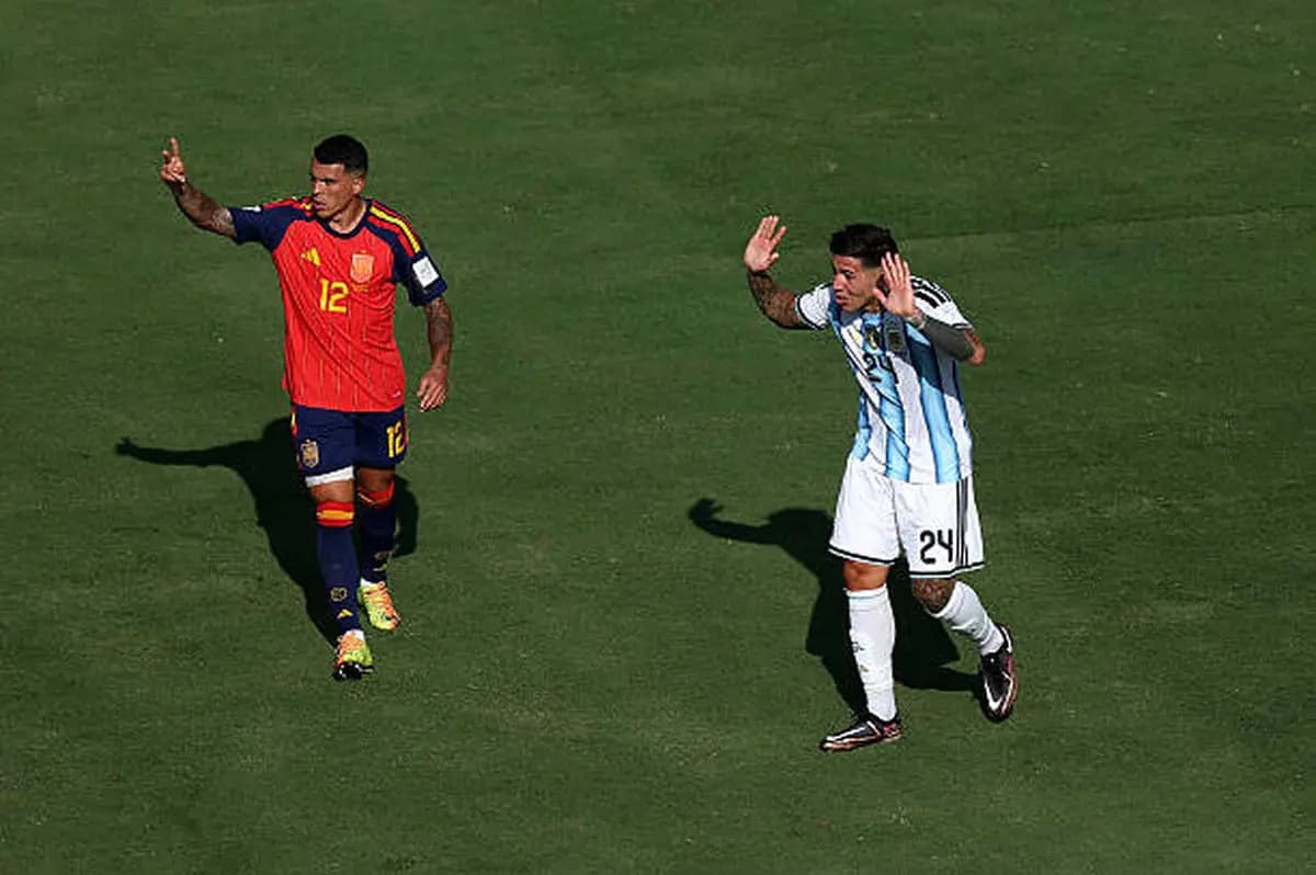 Enzo Fernandez Speaks After World Cup Red