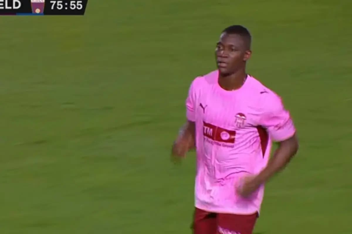 Aliou Dieng Debuts in Valencia Win