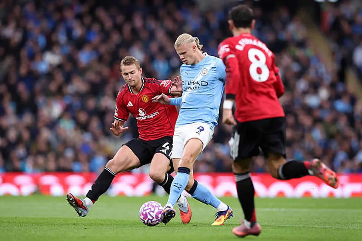 Memorable Manchester derby moments