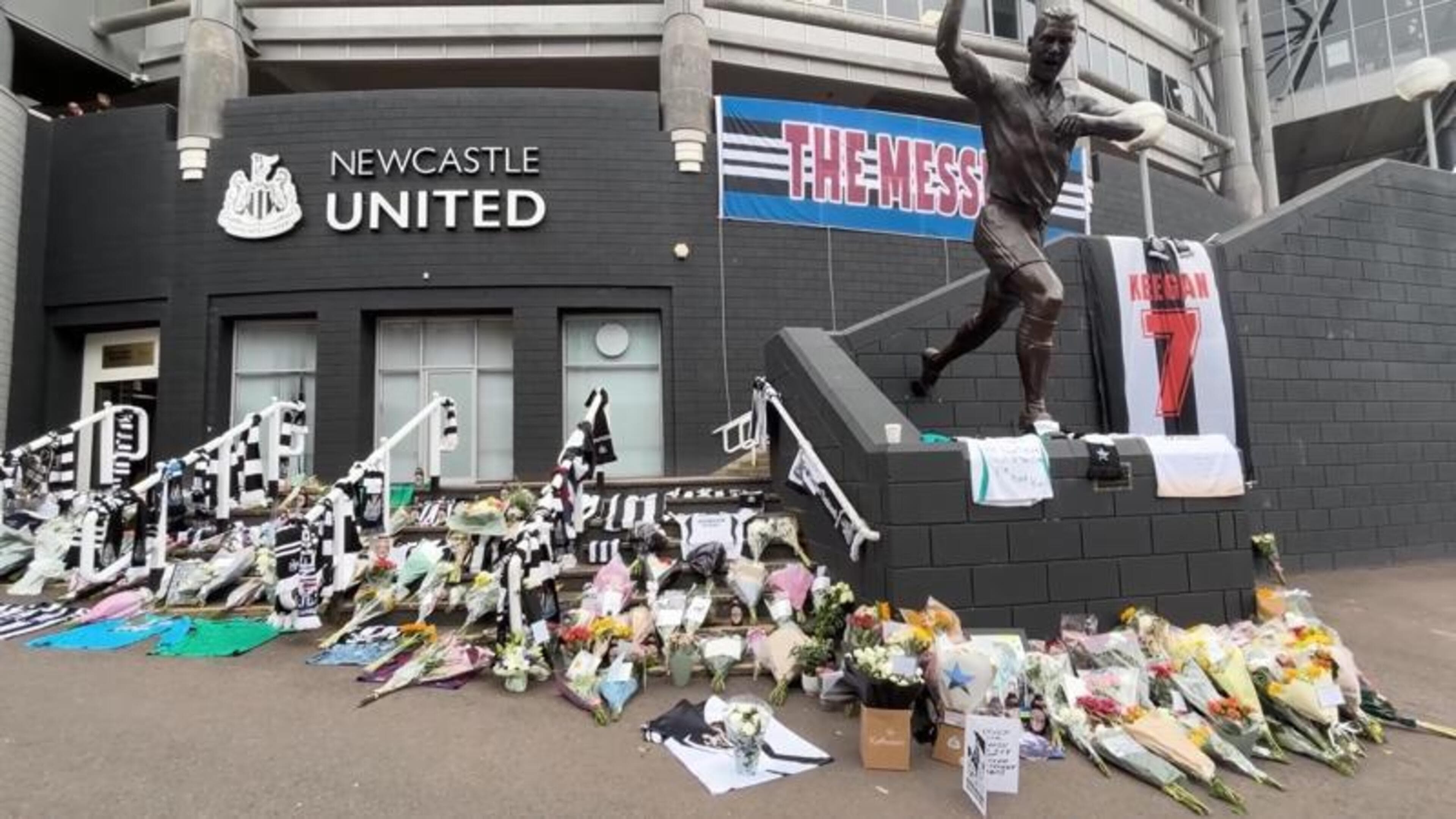 Ferguson Honors Rival Keegan
