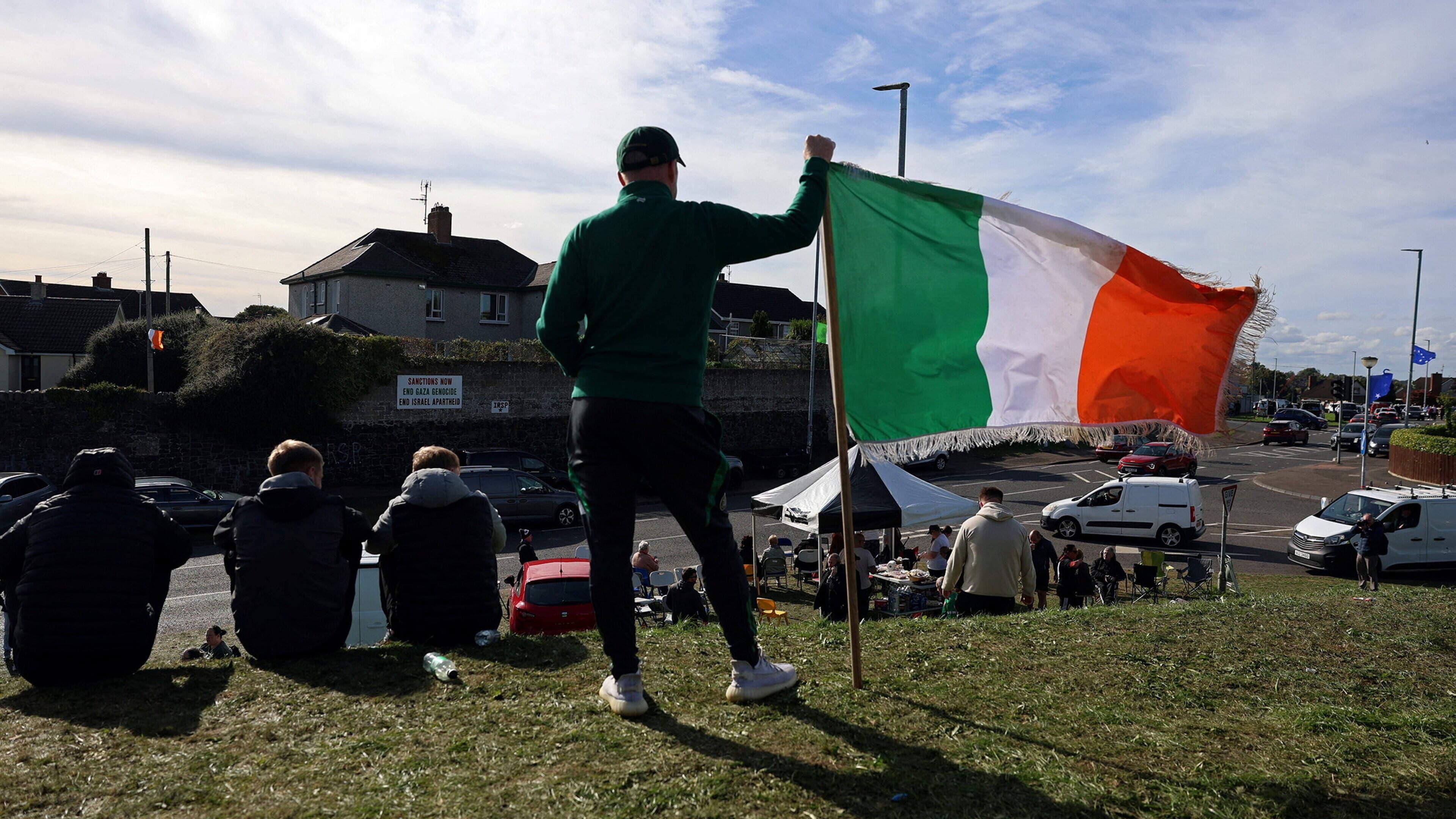 Stormont faces crisis as O’Neill disregards courts