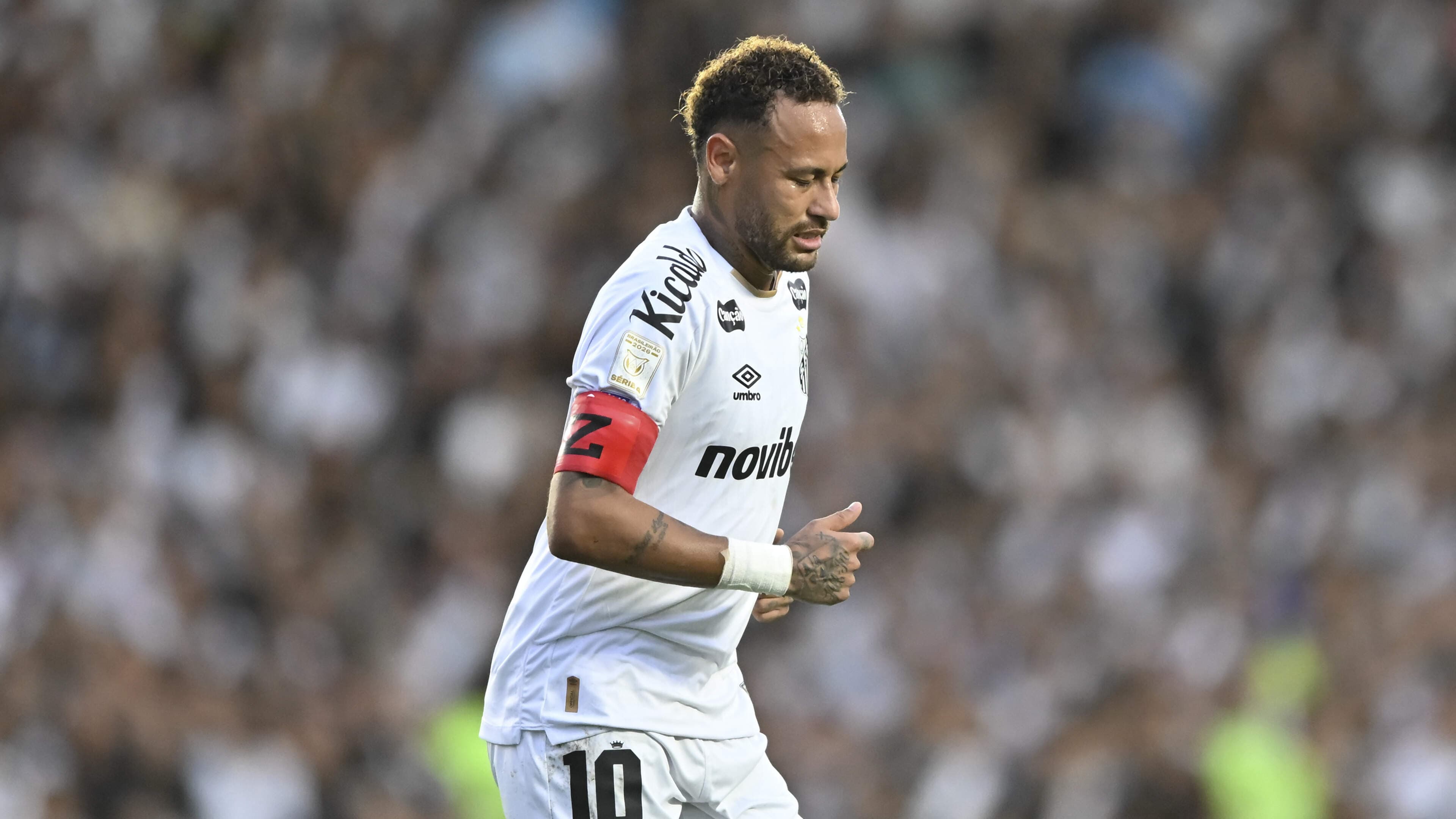 Neymar first to leave pitch under new Brazil rule