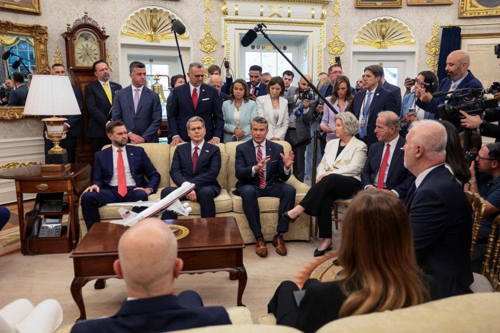 Aoun-Trump Meeting Sparks Lebanon’s Shift to State