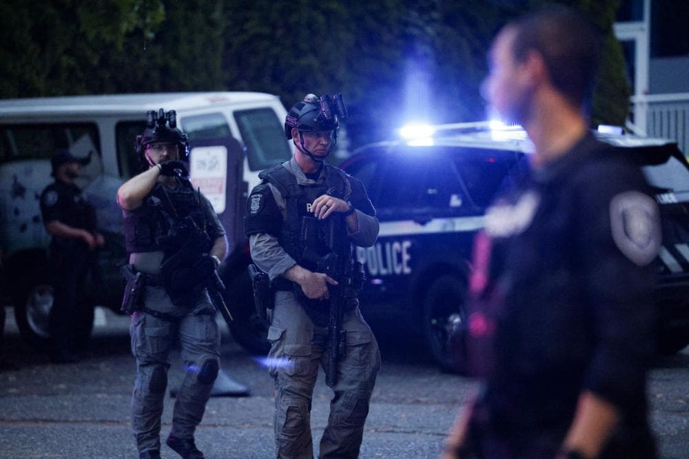 Seattle shooting leaves 2 dead, 4 injured