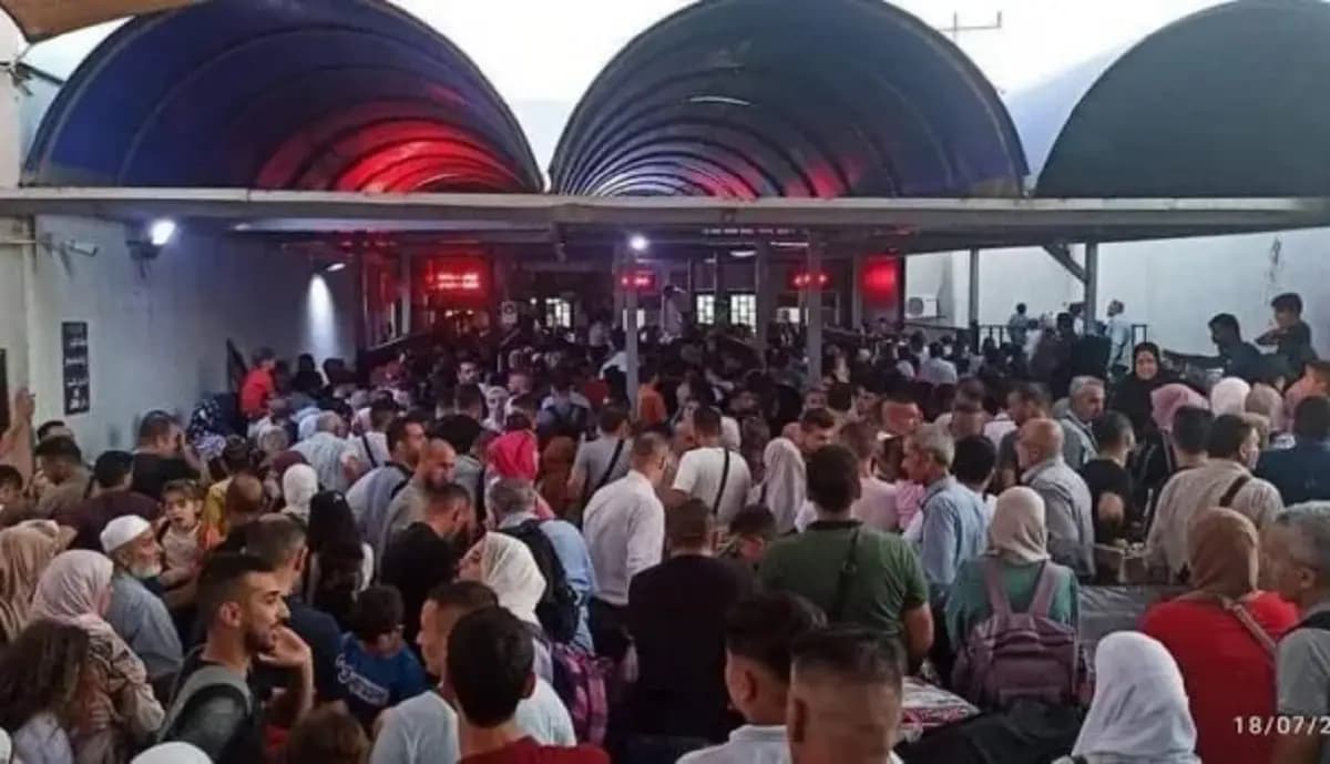 Palestinian Suffering Persists at Al-Karama Crossing