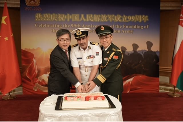 Chinese Military Attache in Muscat marks PLA anniversary
