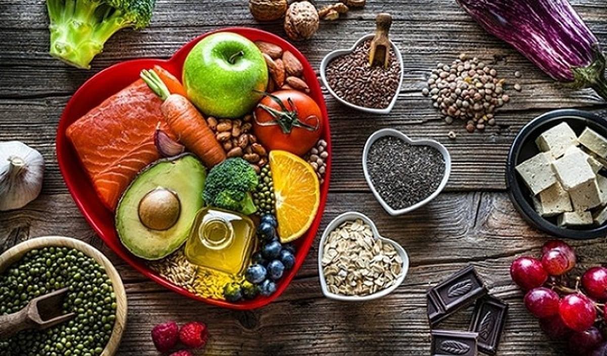 Vegetables and legumes impact men's and women's heart health differently