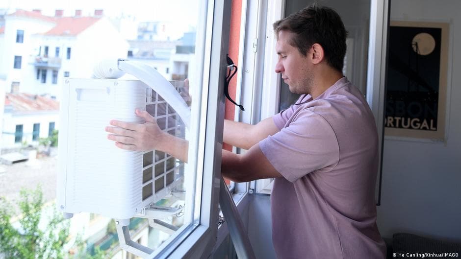 Impact of heatwaves on sleep