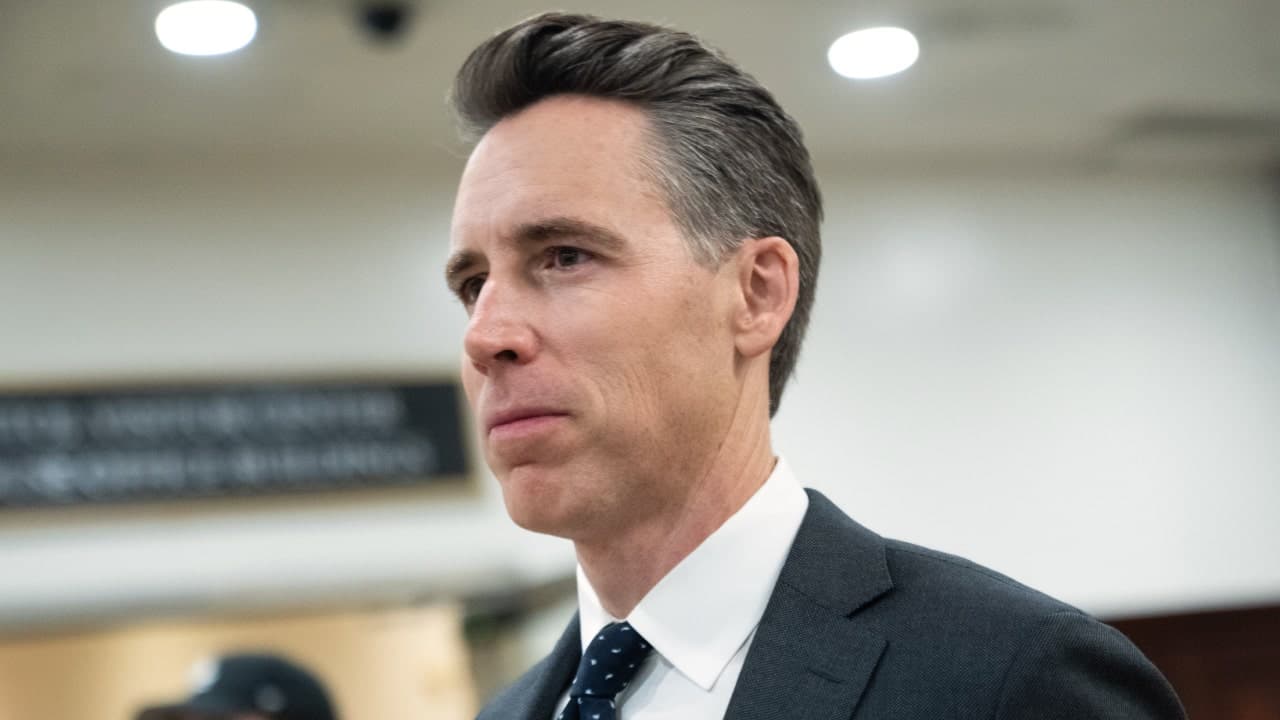 Hawley reports 'dark-money' group over mailed abortion drugs