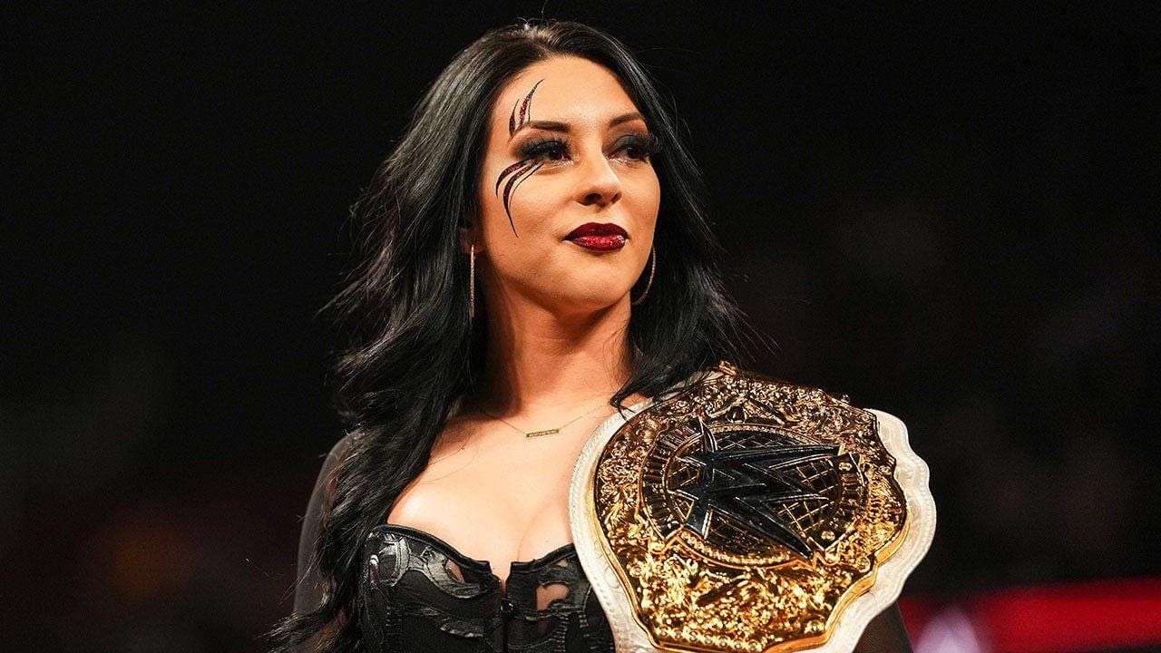 Cosplayer and WWE star Stephanie Vaquer's viral fan exchange