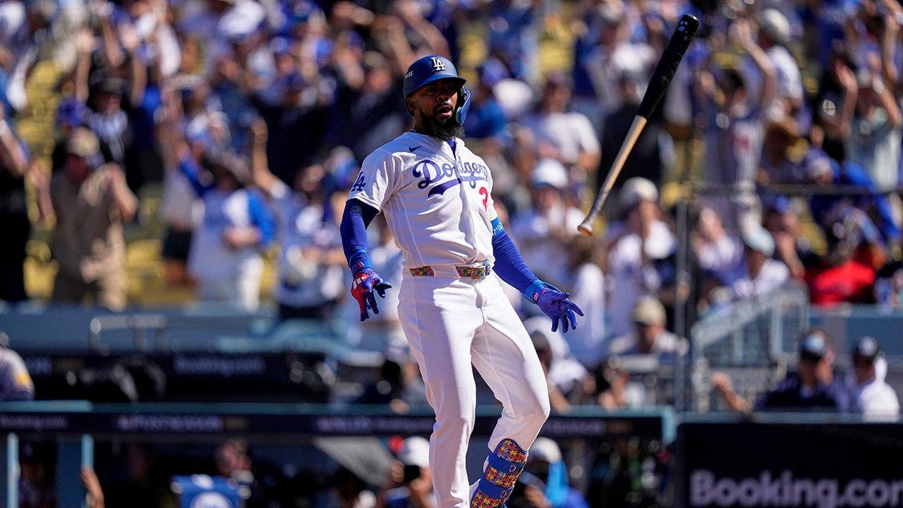 Dodgers start pursuit of third consecutive title with Game 1 win