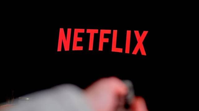 Netflix shares drop 10% amid disappointing revenue forecasts
