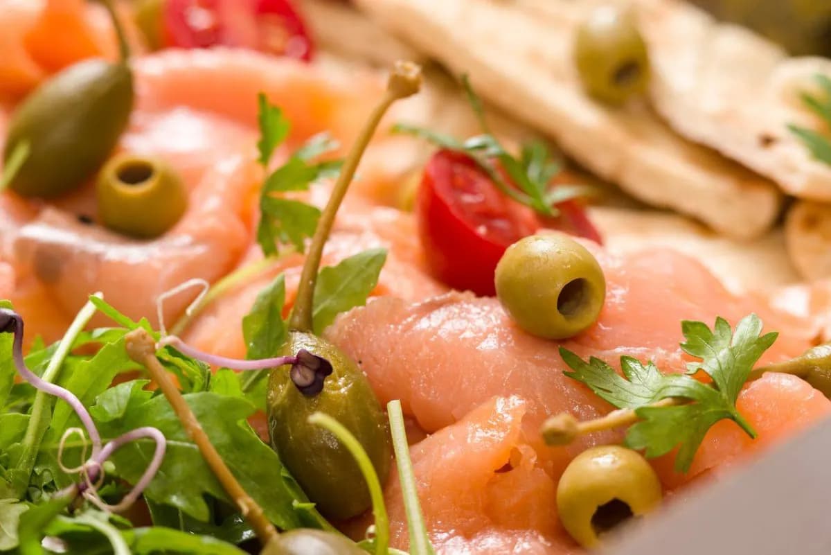 Study Reveals Diet That Promotes Happiness During Aging
