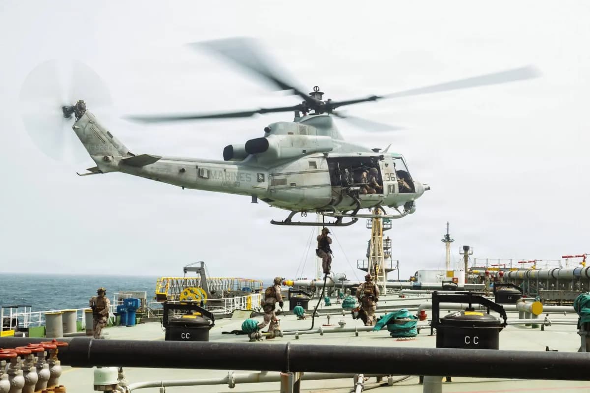 U.S. Army destroys surveillance tower at Iranian port