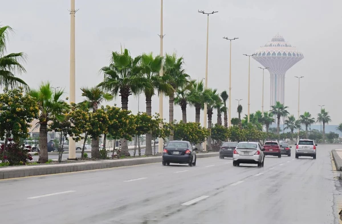 Saudi Civil Defense declares danger over in Dammam