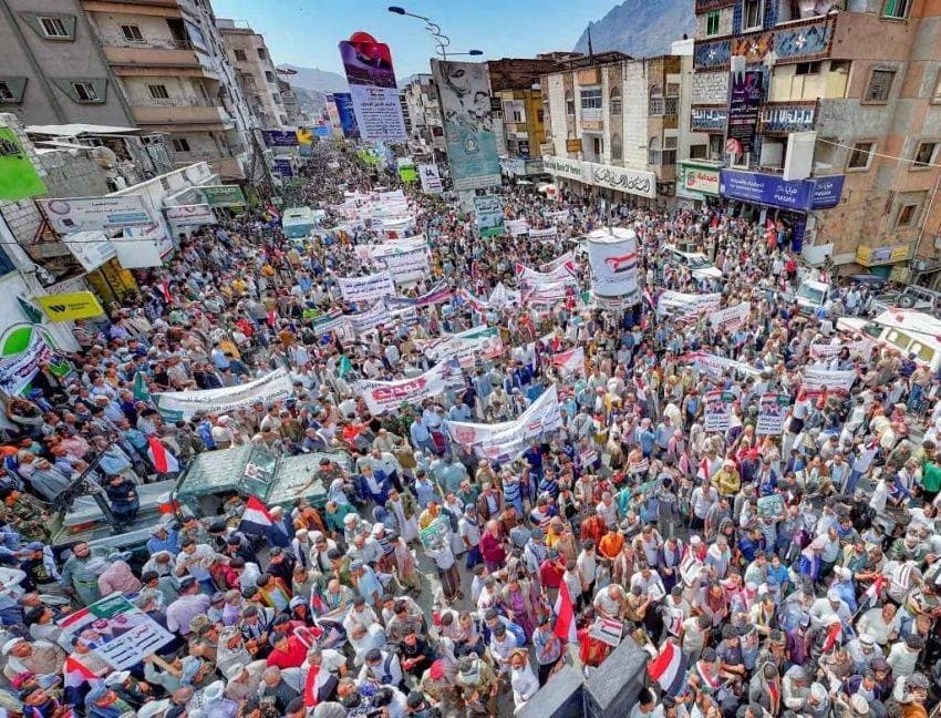 Yemeni Protesters in Taiz Call for Full Liberation
