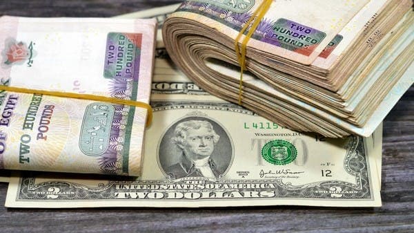 Foreign capital flows out of Egypt